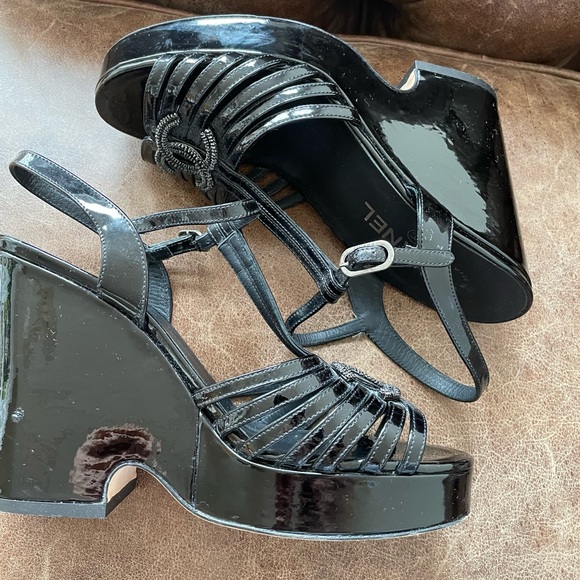 CHANEL wedges size 39 - Picture 3 of 5